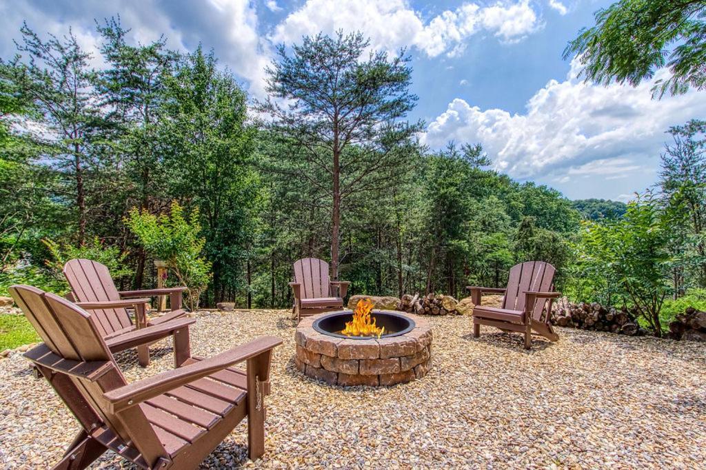 Tranquility Hollow, Indoor Pool, Game Room, 1089 Free Tickets Each Paid Day, Dollywood And More! Sevierville Dış mekan fotoğraf